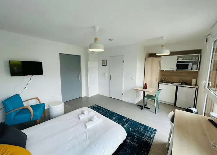 We Live In R - 301 Lägenhet *